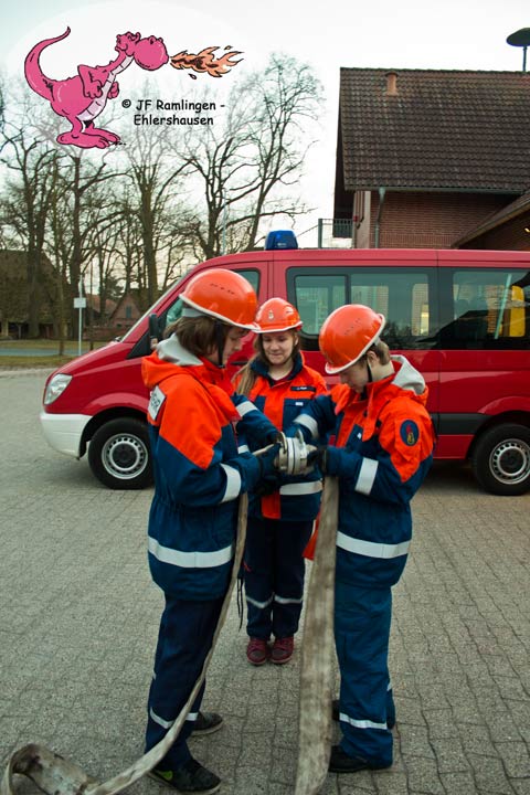 07.03.2013 - Schläuche kuppeln mit Kupplungsschlüssel
